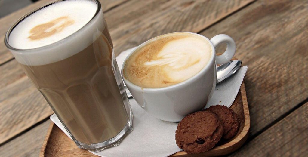 Latte Macchiato und Cappuccino